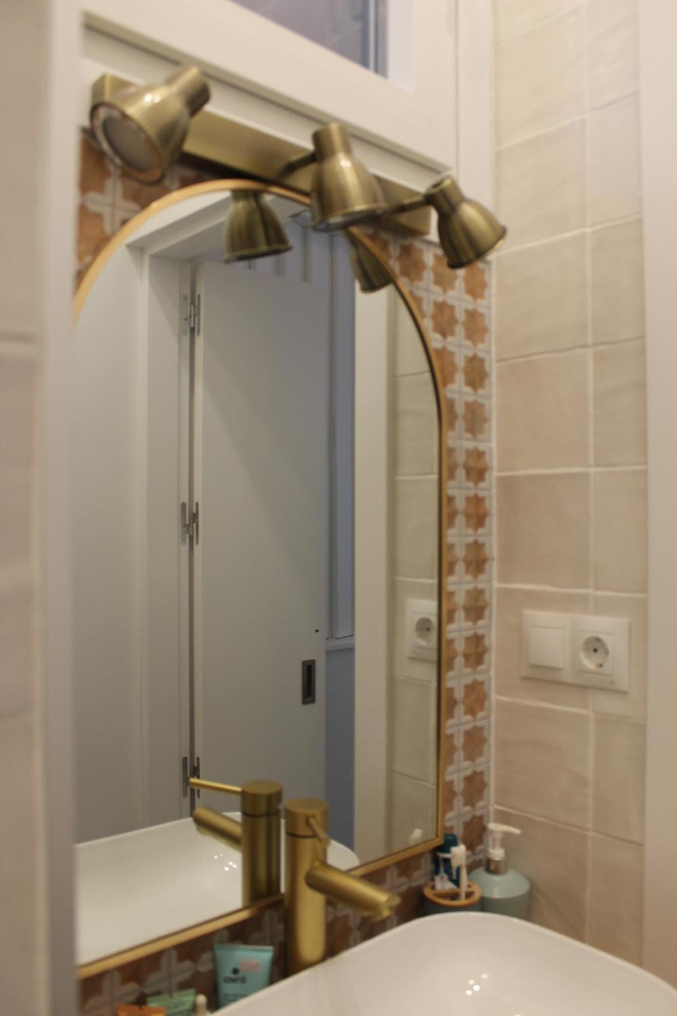 Iyourbasics Lovely Studio Hinestrosa 23 Free Wifi&Ac Málaga Eksteriør bilde